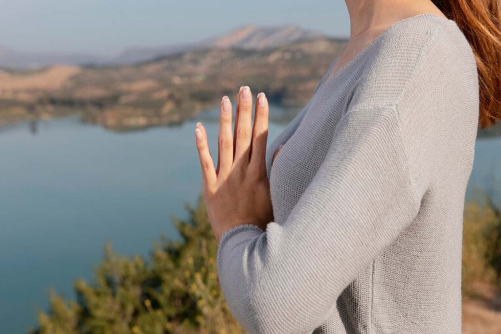 چگونه با استفاده از تکنیک‌های ذهن‌آگاهی عزت نفس را افزایش دهیم؟