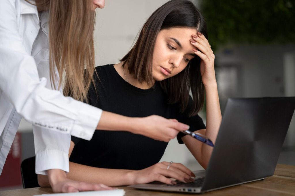 چگونه با افراد منفی‌نگر برخورد کنیم؟